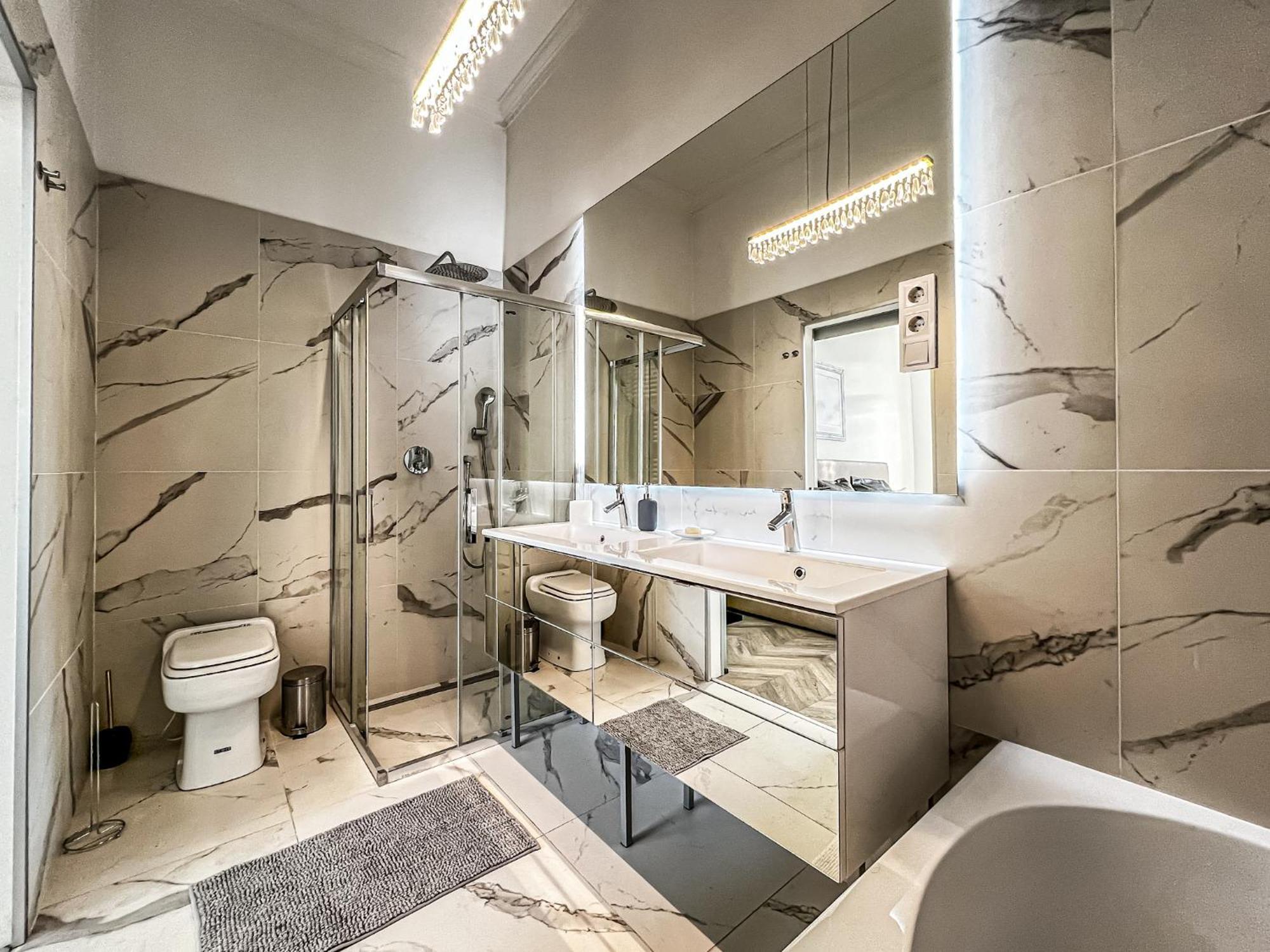 Luxury Downtown Dreams Lägenhet Budapest Exteriör bild